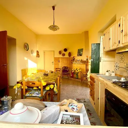 La Bouganville Bed & Breakfast 3*
